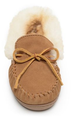 Minnetonka Women's Alpine Sheepskin Moccasin Slippers