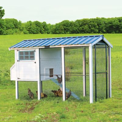 Producer's Pride Walk-In Chateau Chicken Coop, 14 Chicken Capacity