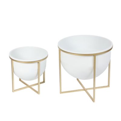 LuxenHome Assorted Metal Cachepot Planters with Metal Stands, White/Gold, 2-Pack