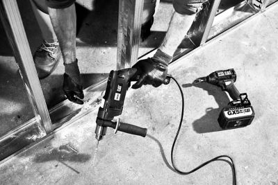Image showing 9 th CAT 8.5A 1/2 in. Corded Hammer Drill