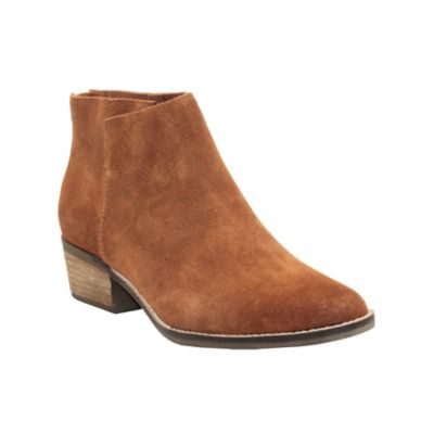 Volatile Women's Aldworth Booties at Tractor Supply Co.