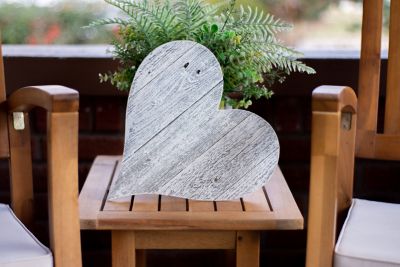 Barnwood USA Rustic Farmhouse 24 in. White Wash Reclaimed Wooden Heart