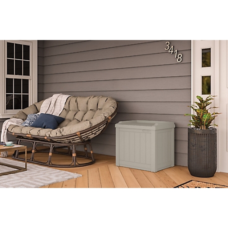 Suncast 22 gal. Small Deck Box with Storage Seat, SS601