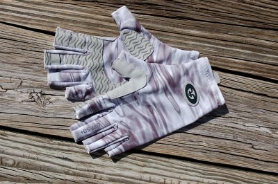 Image showing  Sunbandit Pro Series Fishing Gloves, Gray, Small-Medium