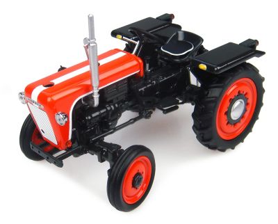 UNIVERSAL HOBBIES 1:32 Scale Kubota M108S Tractor Diecast Replica