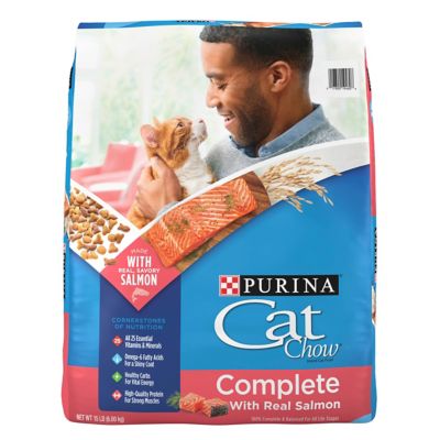 Purina Cat Chow Complete with Real Salmon Dry Cat Food Typical cat food
