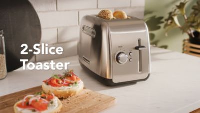 Image showing  4-Slice Toaster with Manual High-Lift Lever
