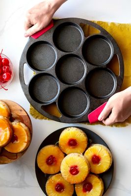 Image showing  Seasoned Mini Cake Pan