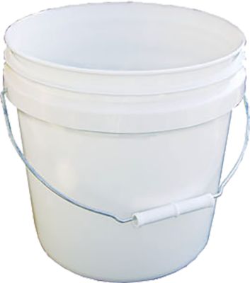 Mossy Oak Encore 2G White Pail with Handle, 161577