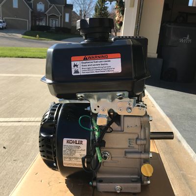 Image showing  7 HP Command Pro Engine 3/4 in. Crankshaft, Recoil Start