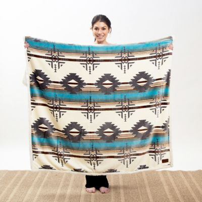 Image showing  Lone Mountain Plush Throw