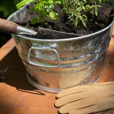 Image showing  5 gal. Hot-Dipped Galvanized Oval Tub