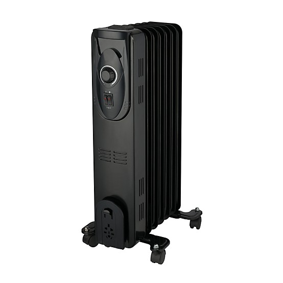 RedStone Electric Deluxe Oil-Filled Heater, 150 sq. ft., 5,120 BTU, 1500W at Tractor Supply Co RedStone Electric Deluxe Oil-Filled Heater, 150 sq. ft., 5,120 BTU, 1500W at Tractor Supply Co