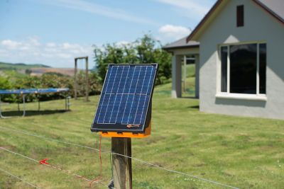 Image showing  2.0-Joule S200 Solar Fence Energer