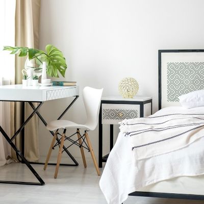 Lalia Home Elipse Contemporary Metal Crystal Round Sphere Glamourous Orb Table Lamp, 8 in., Gold