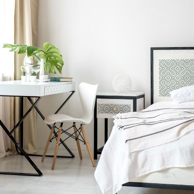 Lalia Home Elipse Contemporary Metal Crystal Round Sphere Glamourous Orb Table Lamp, 8 in., White