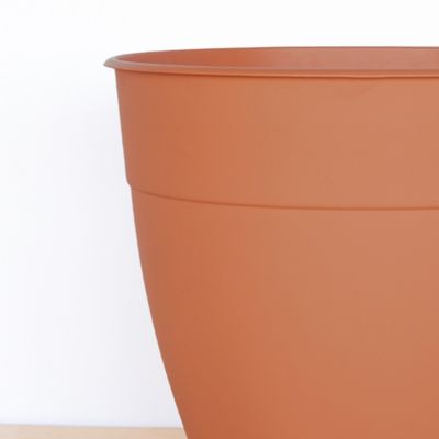 Image showing  3 gal. Plastic Dayton Planter with Saucer, 12 in.