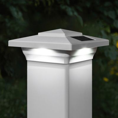 Image showing  10-Lumen Windsor Solar Post Cap