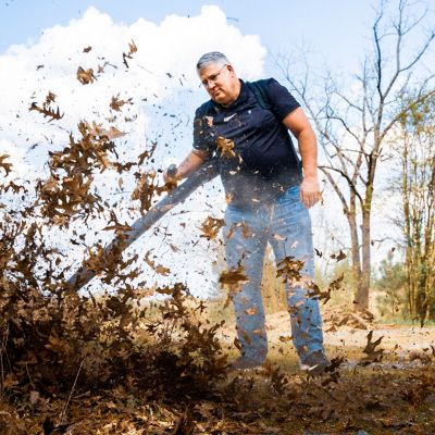 Image showing 6 th Wild Badger Power 152 MPH/650 CFM 43cc Gas Backpack Leaf Blower