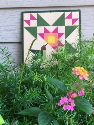 Image showing  Greenhouse Shade, Hummingbird Quilt