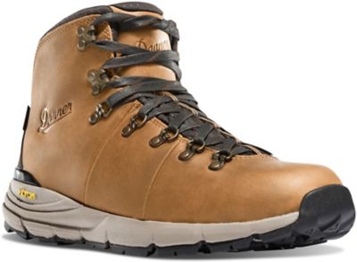 Danner Men's Mountain 600 Low Waterproof Hiking Boots, 4.5 in., Rich Brown