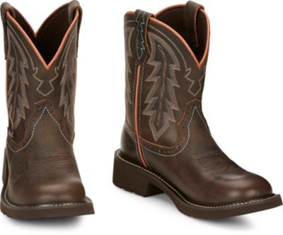 Image showing 6 th Justin Women's Gypsy Lyla Pull-On Round Toe Boots, 8 in.