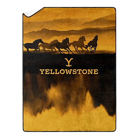 Northwest Yellowstone- Wild Horses 60 x 80 Slk Tch Sherpa Thw Yellowstone - Wild Horses