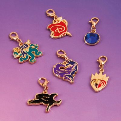 Image showing  Descendants 3: Fierce Fashion Bracelets Kit - Create 8 Stunning Disney Charm Bracelets, 4223