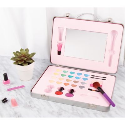 Image showing 6 th Make It Real Glam Makeup Set, Travel Hard Case, Tweens & Girls', All-in-One Cosmetic & Beauty Kit, 10 pc.