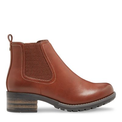 Image showing 3 th Eastland Jasmine Chelsea Boot