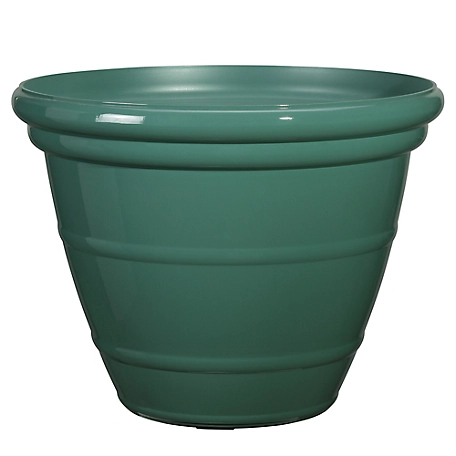Red Shed 33.66 lb. Plastic Planter, 16 in.