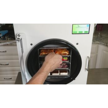 Harvest Right Home Freeze Dryer with Starter Kit - Medium
