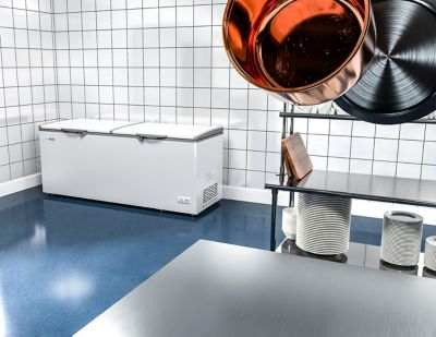 Image showing 7 th KoolMore 77 in. Commercial Chest Freezer 24 cu. ft., SCF-24C