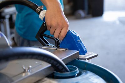 Image showing  1/4 HP 12V DEF Transfer Pump with Tote Accessories, 8 GPM, DF012CAN520