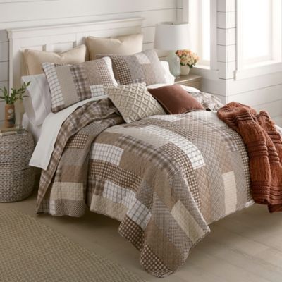 Image showing  Highland Plaid Quilt Set