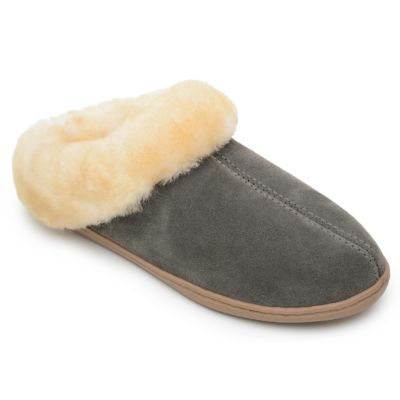 Minnetonka Women's Sheepskin Mule Slipper