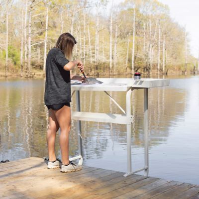 Image showing  Dock-Mounted Fillet Table