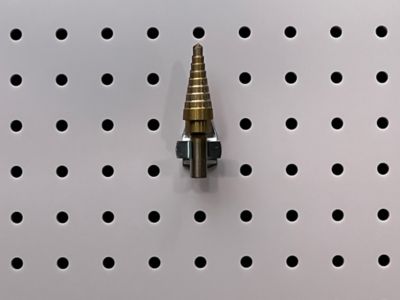 Image showing  1/4 in. to 1/2 in. Hold Range Steel Ext Spg Clips for 1/8 in. and 1/4 in. Pegboard, 10 Pack