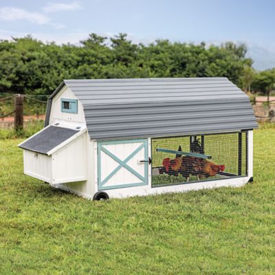 Producer's Pride Farmhouse Tractor Chicken Coop, 4-6 Bird Capacity