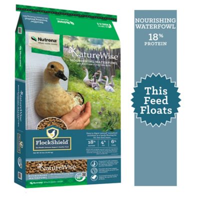 Nutrena NatureWise Nourishing 18% Protein Floating Waterfowl Feed, 30 lb. Bag