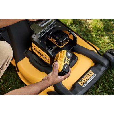 Image showing 7 th DEWALT 21 In. 2X20V Max XR Cordless RWD Self-Propelled Mower Kit