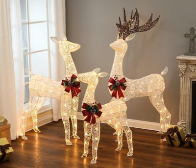 LuxenHome Deer Family Lighted LED Indoor Outdoor Holiday Decoration, Set of 3