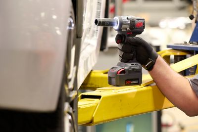 Image showing 6 th Ingersoll Rand 20 V, 1/2 in. Cordless Impact Wrench Kit