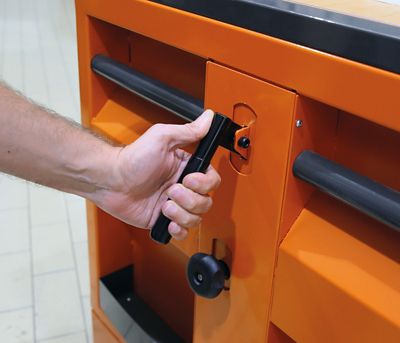 Image showing  MaxiTank mobile workbench