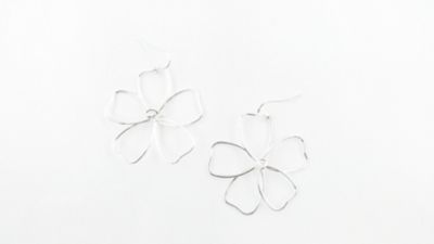 Buddy G's Wire Flower Earrings, 90820FHSILT