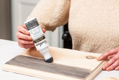 Image showing  4 oz. Varathane Less Mess Wood Stain