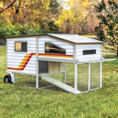 Producer's Pride Camper Tractor Chicken Coop, 8 Bird Capacity