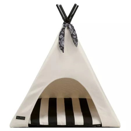 MuttNation Fueled by Miranda Lambert Mama's Broken Heart Teepee Pet Bed Tent with Cover 24 in x 28 in. Covered Dog Beds