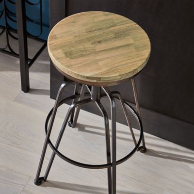 Image showing  1 qt. Classic Gray Wood Finish