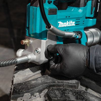 Image showing  18V LXT Lithium-Ion Cordless Grease Gun Kit, 3.0Ah